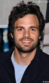 I Just Noticed That There Was A Striking Lack Of Mark Ruffalo On This Board Mark Ruffalo Hollywood Actor Movie Stars