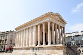 5 Spots To Catch A Glimpse Of The Ancient Roman Empire In Nimes France Roman Empire Nimes France Nimes