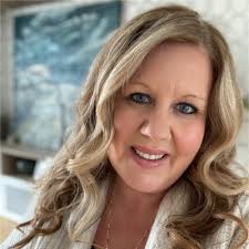 It's been a whirlwind of a few weeks, but I'm finally carving out a few  minutes today to be thankful: I'll be spending the next 6 months learning  and growing as one