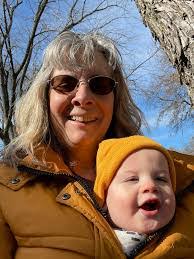 Christine Everhart's Instagram, Twitter & Facebook