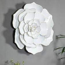 Distressed gold & white flower metal wall decor is made of metal flower petals and boasts a distressed finish for lots of visual interest. House Of Hampton Flower Metal Wall Decor Reviews Wayfair