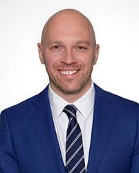 Drew Bradford's Instagram, Twitter & Facebook