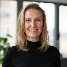 Thrilled to kick off the holidays hopping onboard with the gutsy crew at  GUT Miami. Look forward to working with some old friends & making some new  ones. Dale, vamos, i.e. LFG!🚀🧨 |