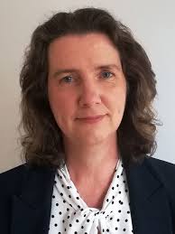 Tracey Bowler's Instagram, Twitter & Facebook