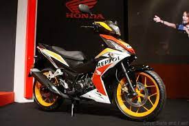 It is a facelifted model with the more modern design. Honda Rs150r Kapcai Launched From Rm8 213