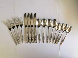 However, the andorra pattern has a tapered. Oneida Flatware My Rose Pattern Stainless Steel Service For 4 Place Settings Mcm Betty Crocker Boxtop Flatware Minty Oneida Flatware Rose Pattern Betty Crocker