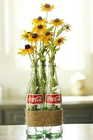 Nach seinem schauspielstudium an der theaterhochschule „hans otto leipzig ging er 1990 ins erste engagement nach halle/s. Pin By Elena Metzler On Arts And Crafts Coke Bottle Crafts Diy Vase Glass Coke Bottles