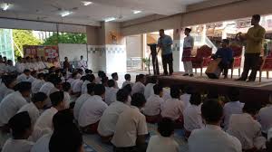 Beliau merupakan guru kepada ulama terkenal tok kenali. Ceramah Tok Kenali Lukisan