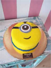 Minion Cake Fondant 1 Ojo Fondant Good Food Food