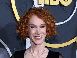 Kathy griffin revealed she has stage one lung cancer. V3avlm6fm2wwum