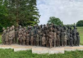 Stockfotos und bilder bei imago images lizenzieren, sofort downloaden und nutzen Die Stadt Aus Der Die Morder Kamen Halle Und Das Schweigen Zum Massaker Von Lidice Hallesche Storung