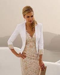 Die frauen, die bei der kirchlichen trauung ein langes hochzeitskleid tragen, greifen beim standesamt gerne zu einem cocktailkleid. Standesamt Kleider Winter Hochzeit Kleid Standesamt Kleid Standesamt Braut Kleid Standesamt Winter