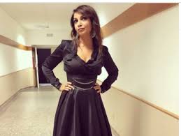 Since the topic of cristina d'avena and her absolutely stunning songs has surfaced on this blog in the last few days, i've thought i'd better enlight the all songs sung by cristina d'avena with lyrics written by alessandra valeri manera. Cristina D Avena Sempre Piu Sensuale In Copertina Incanta Foto