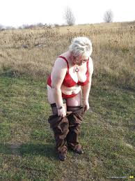 Granny Silke outdoor - ZB Porn