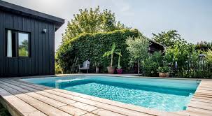 Je regarde autour de moi il laisse pousser ses cheveux pour les donner que dit cette photo ? Quels Sont Les Avantages Du Coffre Volet Immerge Pour Votre Piscine