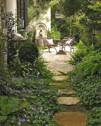Repost From Live Love Gardens Cotesud Interior Use Archgardenist Or Tag Me On Your Photo To Sh Large Garden Pots Beautiful Gardens Garden Design