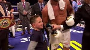 Saunders won his first world title by out pointing fellow boxraw pugilist andy lee to win the wbo strap. Billy Joe Saunders Son Copies Father S Famous Showboat During Junior Fight