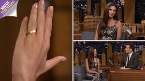 I feel pretty star emily ratajkowski took to instagram this week to inspired by emily ratajkowski's engagement ring, we think this custom, double stone engagement ring is a stunner! Emily Ratajkowski Said No To Marriage Proposal As Her Fiance Didn T Have A Ring But Changed Her Mind When He Made One Out Of A Paperclip