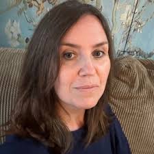 Sharon Hynes (@smiggling)