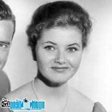 TV actress Noreen Corcoran profile: Age/ Email/ Phone and Zodiac sign