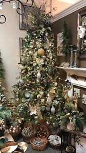 Magnolia Christmas Tree Elegant Christmas Trees Christmas Tree Inspiration Christmas Tree