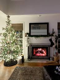 Simplifying Christmas: 20 Traditions to Help You Slow Down and Enjoy Your  Holiday