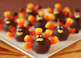 Diy Candy Chocolate Turkeys For Thanksgiving Chocolate Turkey Thanksgiving Treats Holiday Desserts