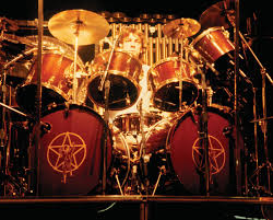 Heavy And Classic Rock - Neil Peart With His Drum Set 💯 | Facebook