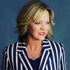 Kathy Degraw's Instagram, Twitter & Facebook