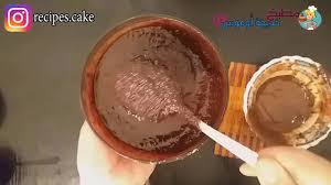 نفرم البصل فرماً ناعماً جداً، ثمّ نقلبه على النار مع قليل من الزيت حتّى يلين، ثمّ نضيف إليه الثوم المهروس. Ø§Ù„ÙƒÙŠÙƒØ© Ø§Ù„Ø­Ø§Ø±Ø© Ø§Ù„Ù…Ø·Ø¨Ø® Ø§Ù„Ù„ÙŠØ¨ÙŠ ÙÙŠ Ø±Ù…Ø¶Ø§Ù† Farizmedia Com