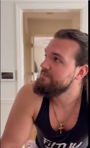 When Victors sister have a emotional talk with Amber!