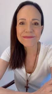 José Gregorio Hernández es el santo del pueblo; un referente y un símbolo  que une a los venezolanos. Te invito a que desde hoy hasta su canonización,  el 19 de octubre, recemos