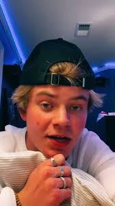 #stitch with @isabelambrosino this might be a new series🤚🤩 #foryoupage  #single #singlelife #fyp #foryou