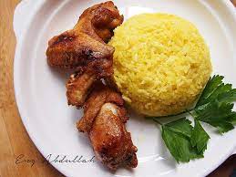 Pulut Kuning Ayam Goreng Berempah Sedap Ayam Goreng