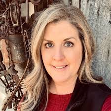 Sheila Settles's Instagram, Twitter & Facebook