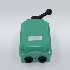 Forward and reverse operation of a motor are often obtained by interchanging any 2 of its 3 terminals. Heavy Duty 3 Phase Push Button Waterproof Control Switch Forward Stop Reverse