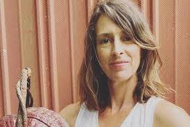 Lorraine Briscoe's Instagram, Twitter & Facebook