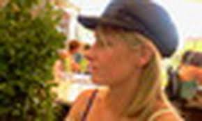 Céline VALLANCE, 47 ans (LALOEUF, VEZELISE, NEUVES MAISONS)