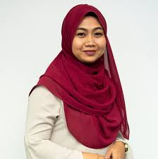 Juneyongqi atau nur qaseh qurratul aini binti abdullah. Meet The Secretariat Staff Abu