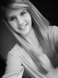 Amber Cribbs's Instagram, Twitter & Facebook