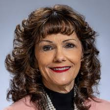 Raymond James & Associates recognizes Lee Gallo as the Alex Brown 2023  Outstanding Operations & Administrative Manager of the Year. Outstanding  Operations & Admin Managers are recognized and…