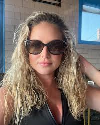 Jackie Lyons (@jaclynlyons) • Instagram photos and videos