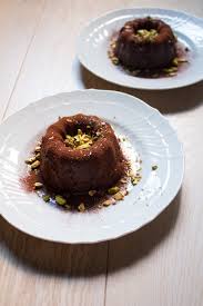 In a heavy saucepan, combine sugar, cocoa, cornstarch and salt. Budino Pere E Cioccolato Ricetta Cravatte Ai Fornelli