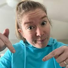 Ashlee Doyle's Instagram, Twitter & Facebook