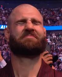 Jiri Prochazka was locked in during Alex Pereira's finish to win the title  🤝 #UFC320 (via @ufc h/t @happypunch)