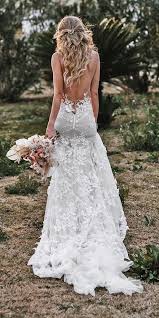 27 Chic Bridal Dresses Styles Silhouettes Wedding Forward In 2020 Chic Bridal Dress Best Wedding Dresses Wedding Dresses Lace