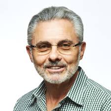 How to Become a Real Estate Specialist in 6 Steps