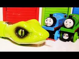 thomas friends chuggington tayo the little bus barage toy snake and shark youtube きかんしゃトーマス ヘビ パーシー