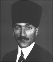 Ataturk Un Sol Gozunun Hafif Sehla Olmasinin Nedenini Merak Etmis Miydiniz Askeri Tarih Kizlar
