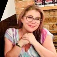 1100+ "Vicki M." profiles